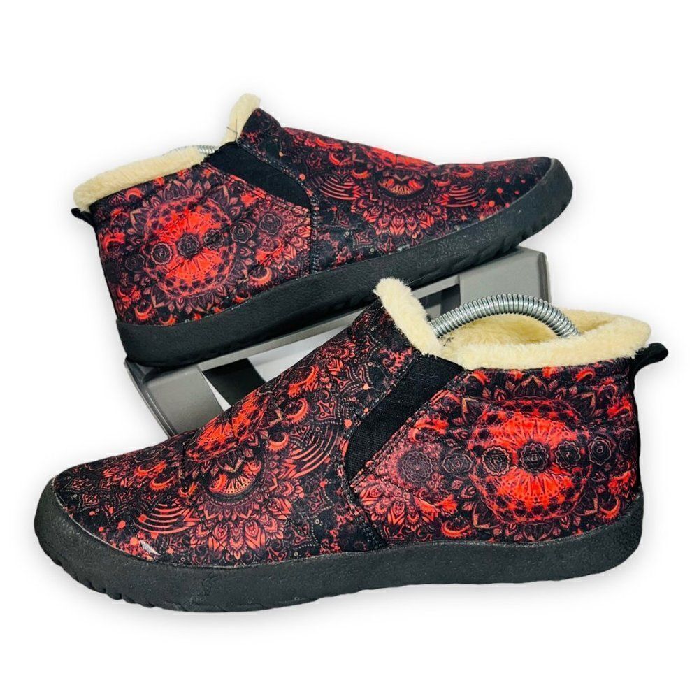 Yes We Vibe Comfy‎ Winter Boots Black / Red Mandala Women's 10